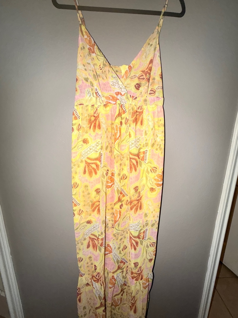 Sunshine Floral Spaghetti-Strap Maxi Dress